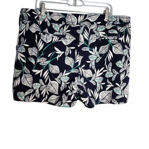 Recreation women's blue printed shorts size  18